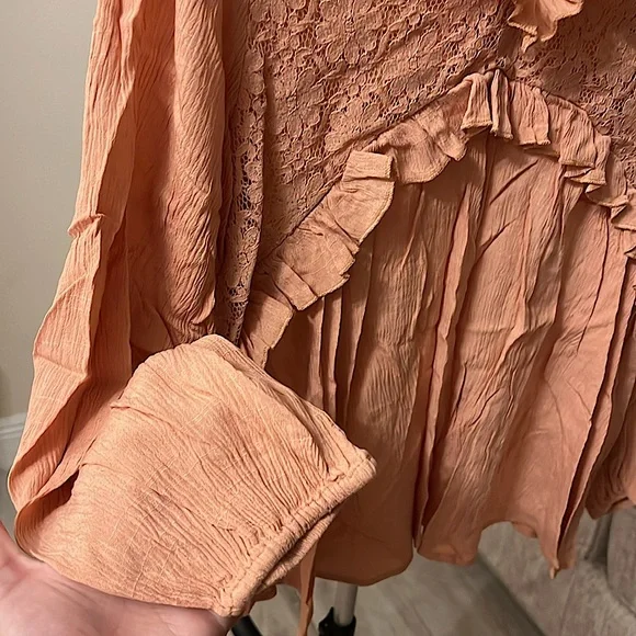 NWOT Oddy Ruffle Lace Peach Blouse - Picture 5 of 9